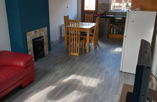 Limavady House | Lovely big family home with locked off street parking.