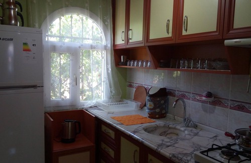 Menderes House | Lovely flat in the woods*close to the sea