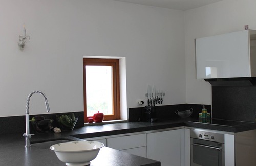 Tresana Villa | Lovely greenery detached house with inground private swimming pool. Large garde
