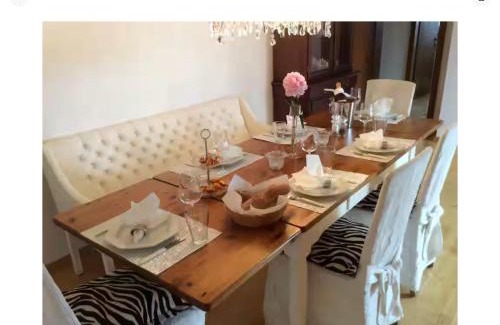 Rhein-Erft-Kreis District Apartment | Lovely guest suite in country villa near Cologne