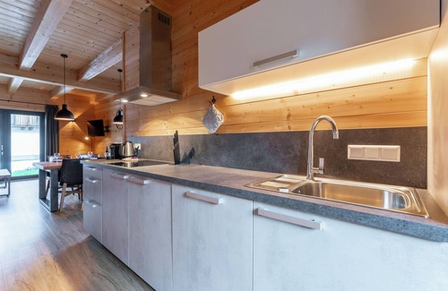 Jenig House | Lovely holiday home on park near ski resort