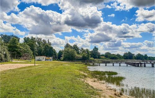 Gutzkow House | Lovely Home In Gützkow With Kitchen