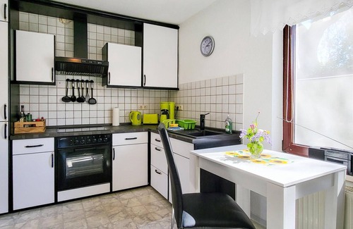 Roggentin House | Lovely home in Roggentin with WiFi