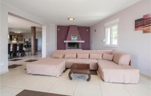 Klis House | Lovely Home In Solin With Sauna