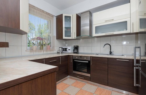 Imotski House | Lovely home in Vinjani Gornji