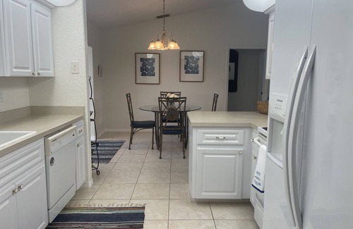 Broadmoor House | Lovely home just minutes from the beach and golf course