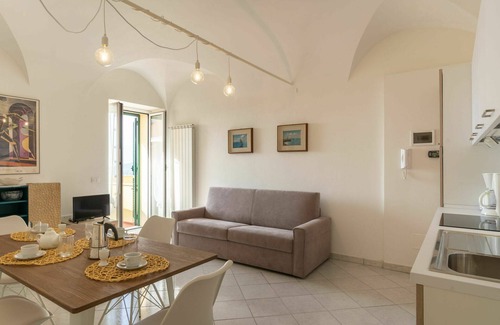 Chiappa Apartment | Lovely apartment for 5 guests with WIFI, TV, balcony and pets allowed