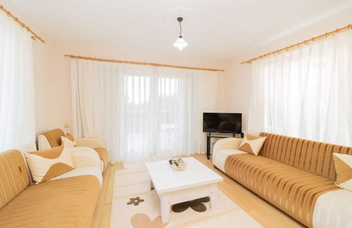 Serik Villa | Lovely Villa with Pool and Garden in Antalya