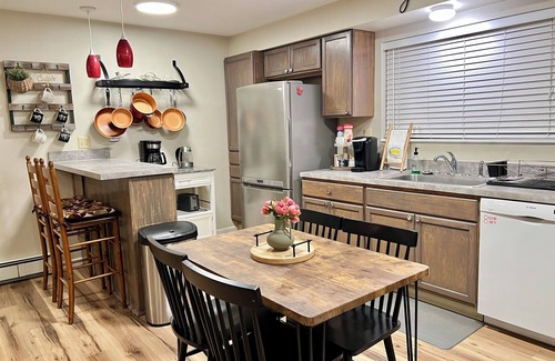 Midtown Anchorage Apartment | Lower Grape, Midtown Home 3bed&1bath