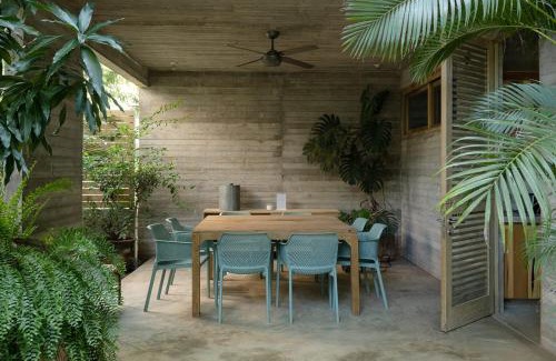 Saladita House | Lua - Casa Macu La Saladita surf break