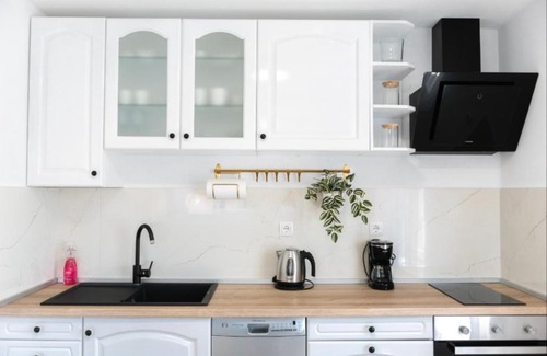 Sibenik Apartment | Luce