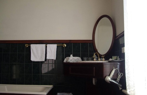 Latrobe Bed & Breakfast | Lucinda B&B