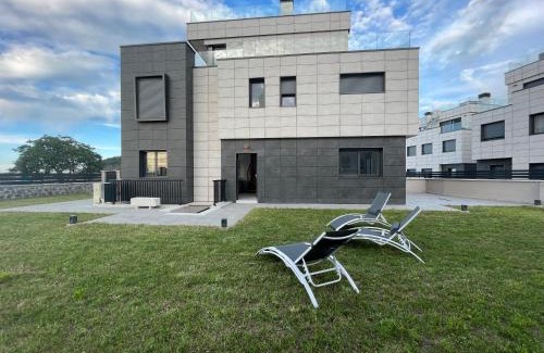 Laredo House | Lujosa casa en primera línea playa increibles vistas mar