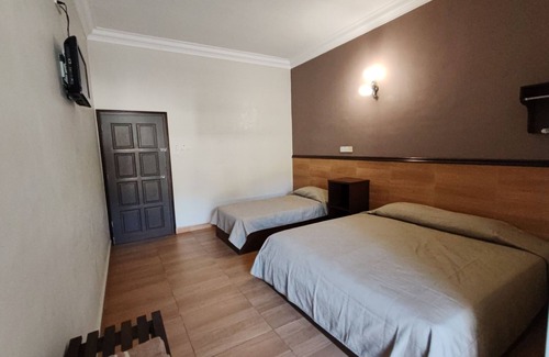 Lumut House | Lumut Villa Inn Homestay