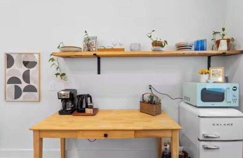 Montopolis House | Luna House ° 3 Min from Airport ° Easy Stay