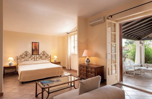 Santa Margherita di Pula Hotel | Luna Sardinia