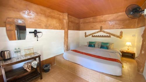 Mok Cham Pae House | Lung Soi Nguen Homstay Pang Oung