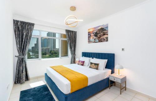 The Greens Apartment | Lux BnB I Una Tower I Lakes View