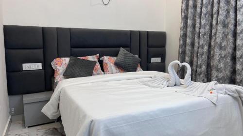 Jhansi Apartment | Luxe 2 BHK Apartment