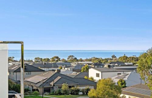 Curlewis House | Luxe Coastal Getaway