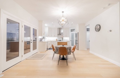 London House | Luxe Exclusive 4 Bedroom House