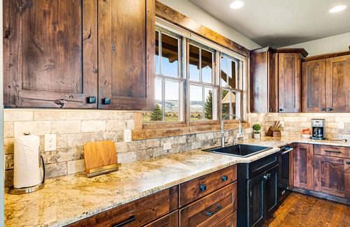 Hastings Farm House | Luxe frontier lodge with hot tub, amazing Teton view & outdoor fireplace