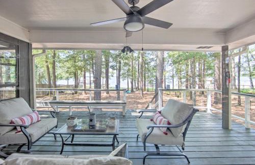 Flint House | Luxe Lakehouse with Sunset Views on Lake Palestine!