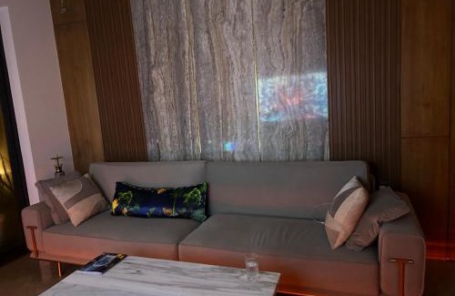 DLF City Apartment | Luxe Living