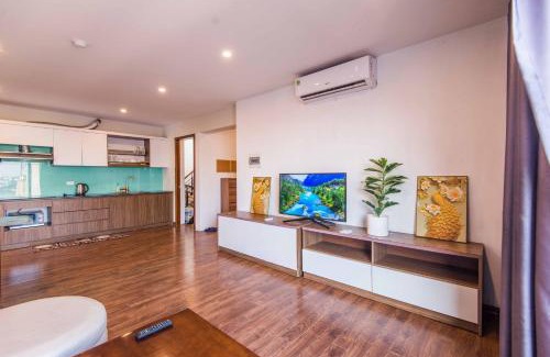 Nhat Tan Hotel | Luxe Paradise Apartment Lac Long Quan