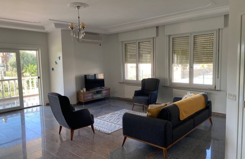 Gulluk Apartment | Luxe Vakantieverblijf aan de Egeïsche Kust: Ontdek Gulluk Bodrum!