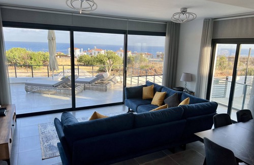 Bahceli Villa | LUXERY 4 Bed Villa - Big Heated Pool - Air Con - Wi-Fi - DESIGNED for FAMILY'S