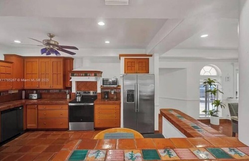 Ives Estates House | LuxTropica