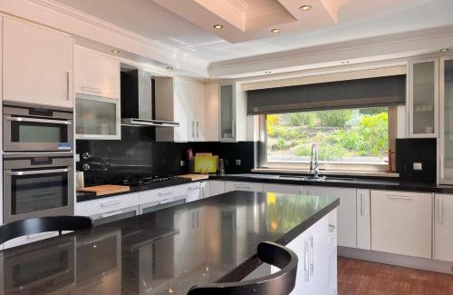 Caldas da Rainha Villa | Luxuosa Vila Alvorninha