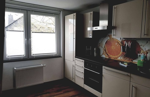 Solingen Apartment | Luxuriöse großzügige Wohnung mit einem Schlafzimmer