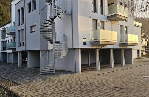 Echternacherbruck Apartment | Luxuriöse Wohnung am Flussufer mit Infrarotsauna