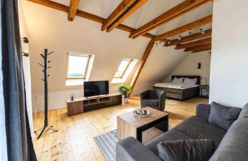 Sankt Veit am Vogau House | Luxuriöses Bauernhaus mit Garten und Parkplatz