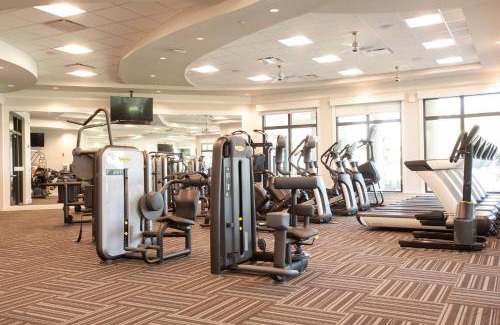 Lakewood Ranch House | Luxurious 2 bed 2 bath condo Golf Community