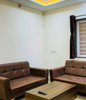 Bhuj Villa | Luxurious 3 BHK Villa In Bhuj - Shivani Homestay