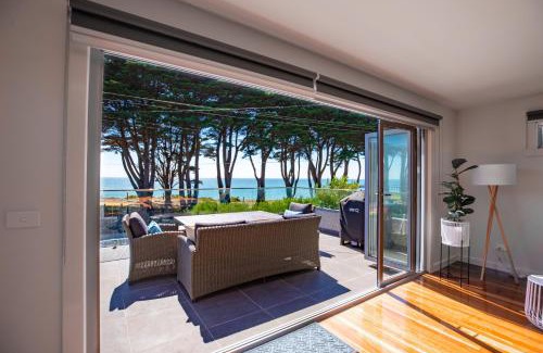 St Leonards House | Luxurious 4 Bedroom House with Stunning Beach view in St Leonards