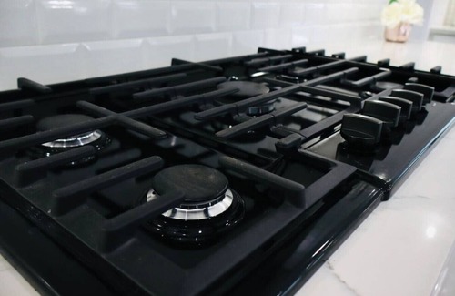 South Newton House | Luxurious 4BR| Family Retreat| King Beds