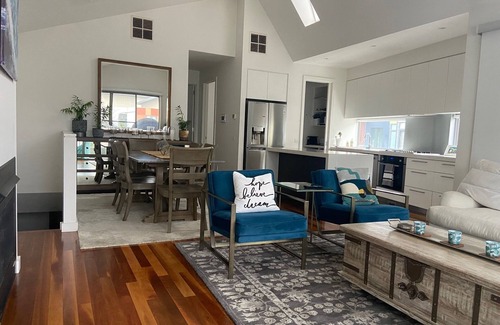 Melbourne House | Luxurious 5 bed family home in marine sanctuary