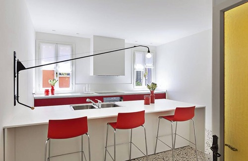 San Polo Apartment | Luxurious Canal-View Apartment in the Heart of Venice