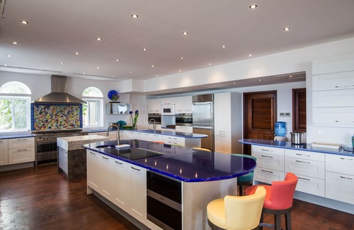 Les Terres Basses Villa | Luxurious Cliffside Villa, perfect for a large group of maximum 26 guests