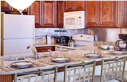 Seabreeze Historic District Condo | luxurious Club Wyndham Ocean walk beachfront resort