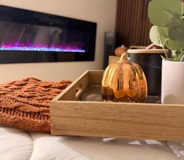 Pickering Apartment | Luxurious Home Away From Home