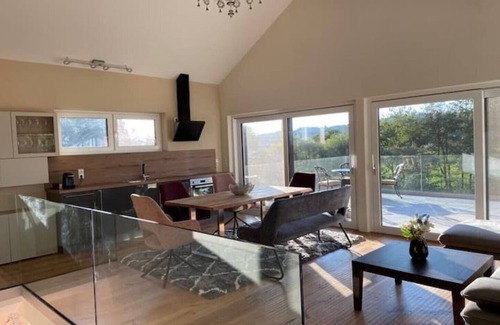 Premstatten bei Vasoldsberg Apartment | Luxurious & roomy vaction home