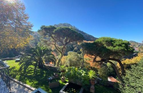 Sintra Villa | Luxurious royal estate in historic Sintra paradise