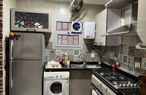 Al-Basatin Apartment | Luxurious , Secure Stay, Views & Prime Location