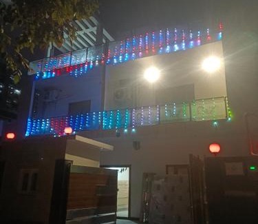 Greater Noida Apartment | Luxurious Studio Near Expo Mart