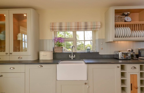 Llanystumdwy Cottage | Luxurious Three Bedroom Farmhouse with Sea Views in Llanystumdwy | Bryn-Du